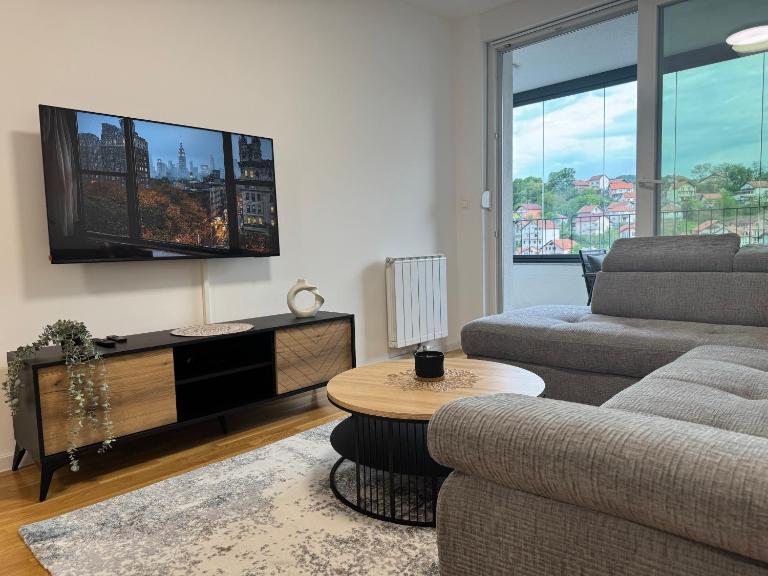 Urban Stay Tuzla - Premium - Ferienwohnung Ši Selo