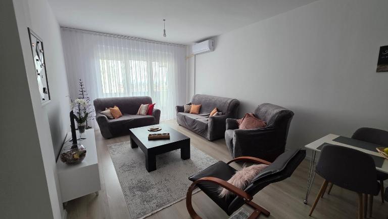 Magnolia apartment - Ferienwohnung Peja