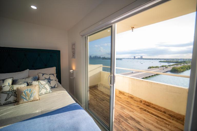 Oceanfront Luxury Yachtclub Studio on Harbour Island with amazing views - B&B Miami Beach