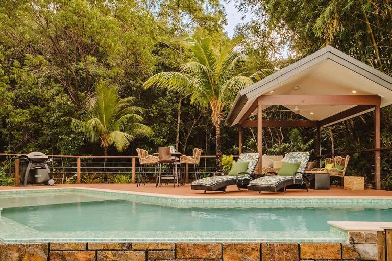 Pet Friendly Port Douglas Acreage w Pool and Coral Sea Views - B&B Craiglie