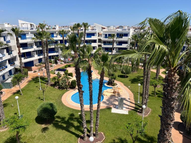 La Calma Viola Appartment near Zenia Boulevard - B&B Orihuela Costa