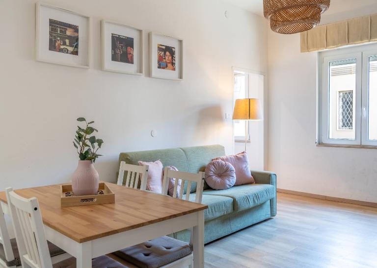 City Centre w AC 5min Walk to Beach - Il Lupo Affitta - Ferienwohnung Cattolica