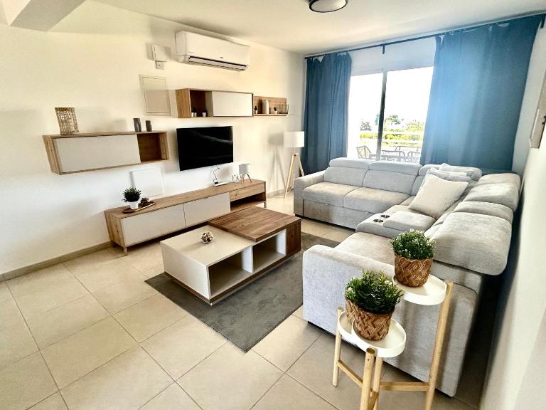Nissi Elena B6 Sea View Apartment - Ferienwohnung Agia Napa