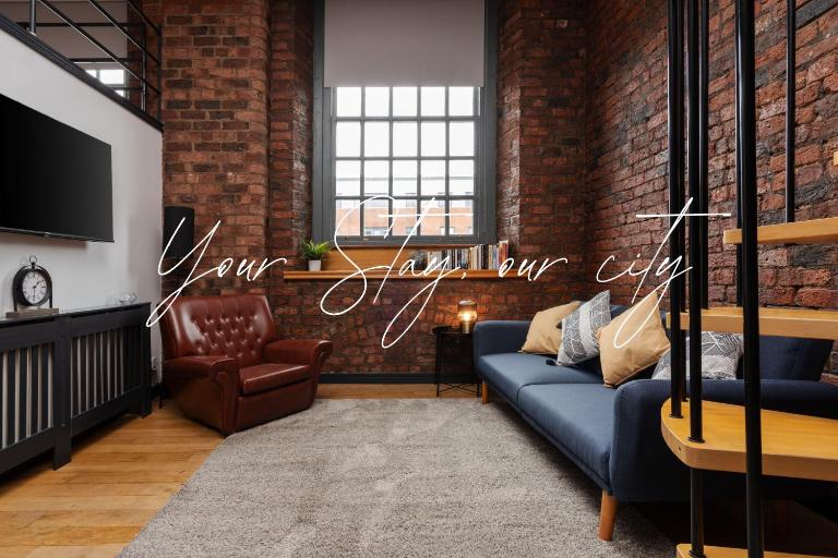 Liverpool Warehouse Flat - Sleeps 5, WiFi, Free On-Site Parking - B&B Liverpool