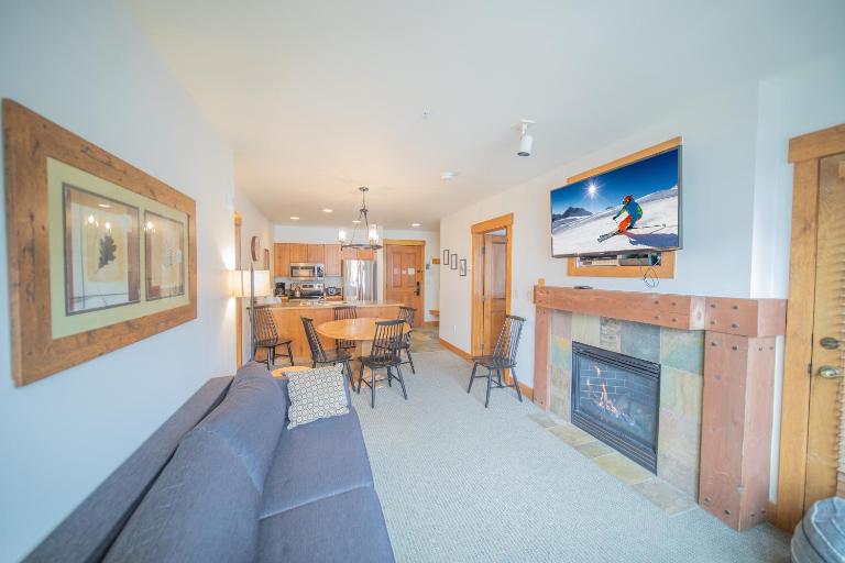 Springs 8876 by SummitCove Lodging in Colorado - B&B Keystone