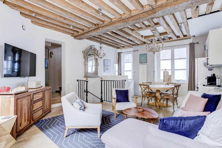 Classy Bourgeois - Chic 2 Bedroom Apt in Le Marais - B&B Parigi