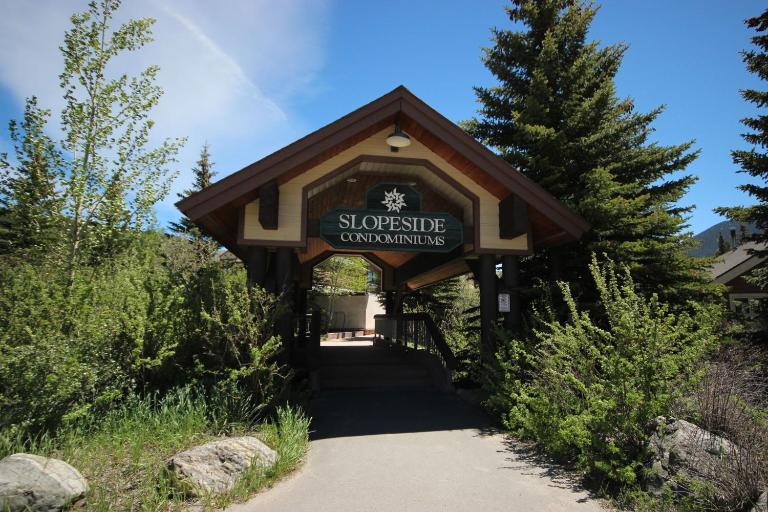 Slopeside 2753A by SummitCove Lodging - Bed and Breakfast Keystone