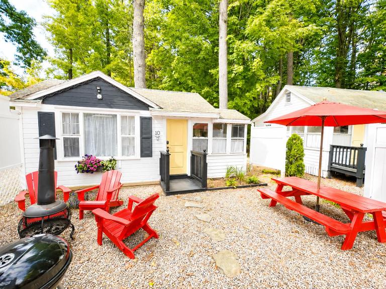 Cottage 10-Pet Friendly-1 Bedroom w Loft 1 Bath - B&B Wolfeboro