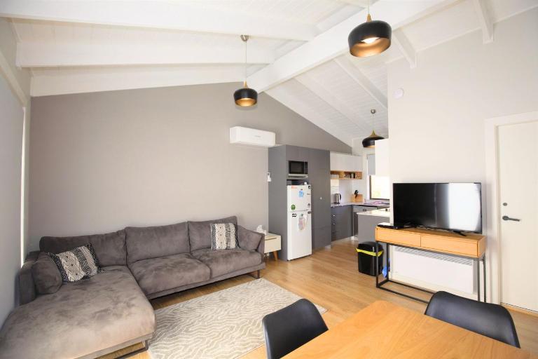 Eliza Lee 2 50 Gippsland Street - B&B Jindabyne