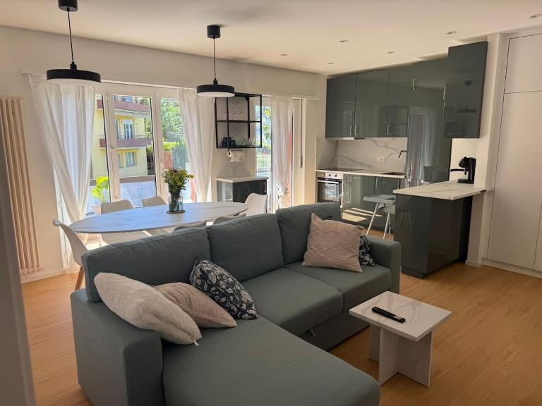 Iconic Lugano Suite with Free Garage - B&B Lugano