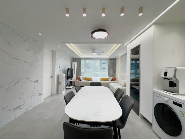 NEW BUILD Gangnam Samsung Coex PRIVATE FAMILY LUXURY HOUSE 84m2 3BR - B&B Seul