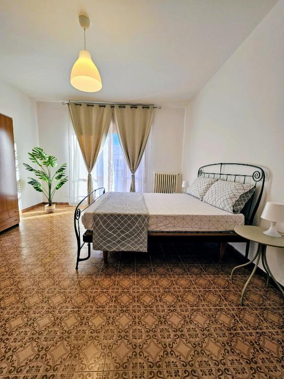 Appartamento Luna - Ampio e Luminoso con Balcone, Centro Termoli - Chambres d'hôtes Termoli