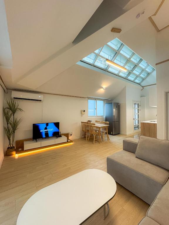 RevStay Gangnam Nonhyeon - B&B Seúl
