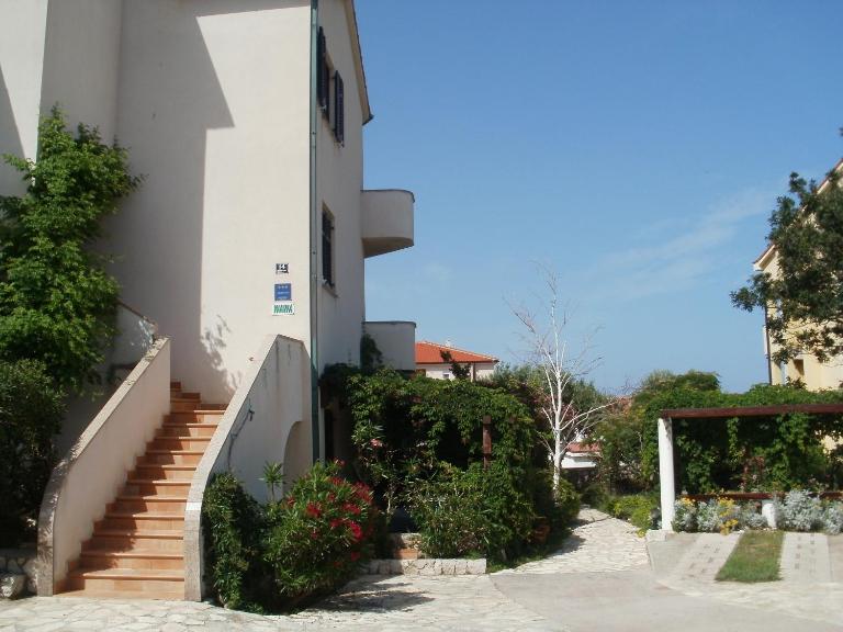 Apartmani Wawa 4 - B&B Novalja