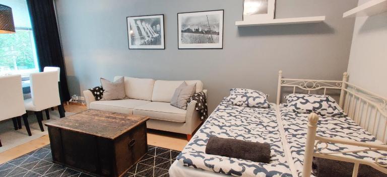 Quiet 2-Room Apt - Free Parking, WiFi, & Balcony - B&B Turku