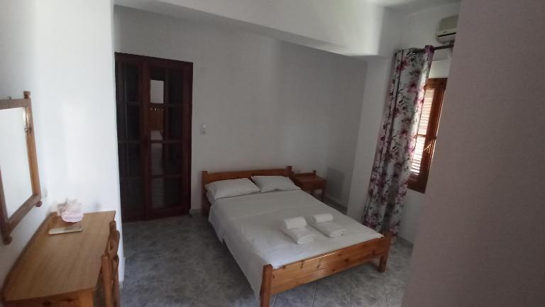Genos suites - Ferienwohnung Stavros