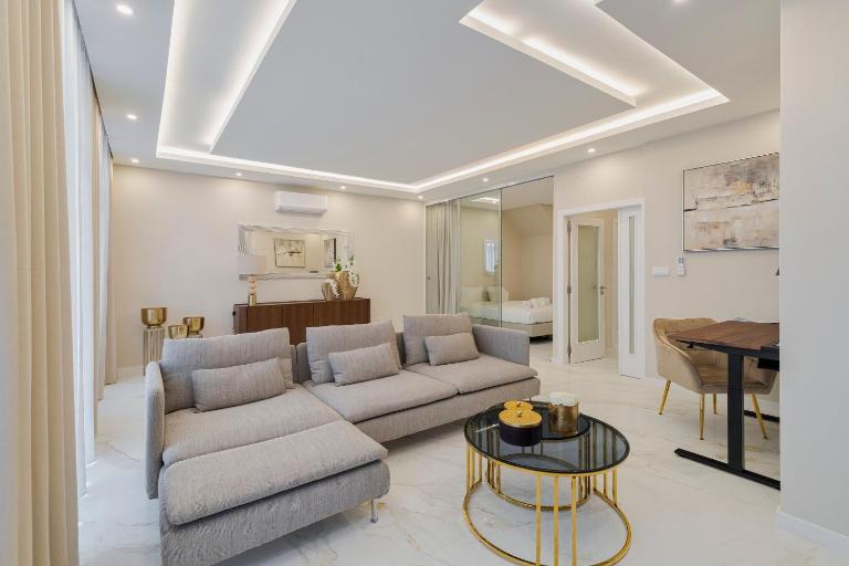 Garrett Elegance - B&B Setúbal