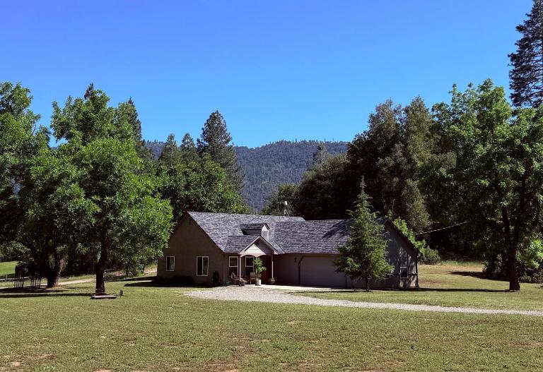 Walnut Grove 2BD 1Bath - B&B Oakhurst