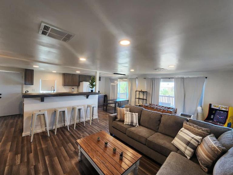 Pet-Friendly Home Game Room Near Grand Canyon - B&B Meadview