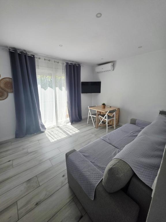 Maris 1 - Ferienwohnung Lloret de Mar