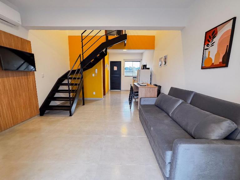 Centro: Flat p/ 4 pessoas + Vaga - B&B Brusque