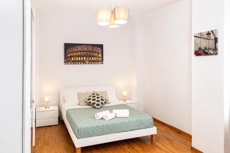 Tiburtina Apartment by RHR - Bed and Breakfast Rome
