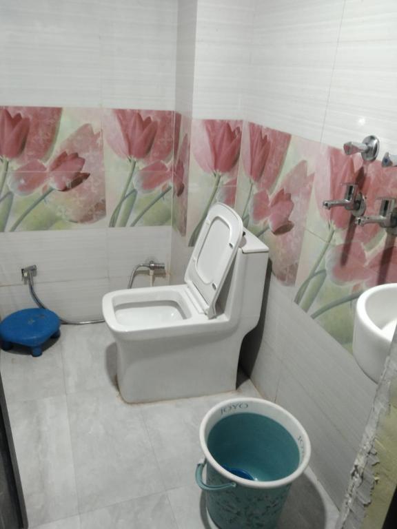Paurush inn hotel - B&B Kakarmatha