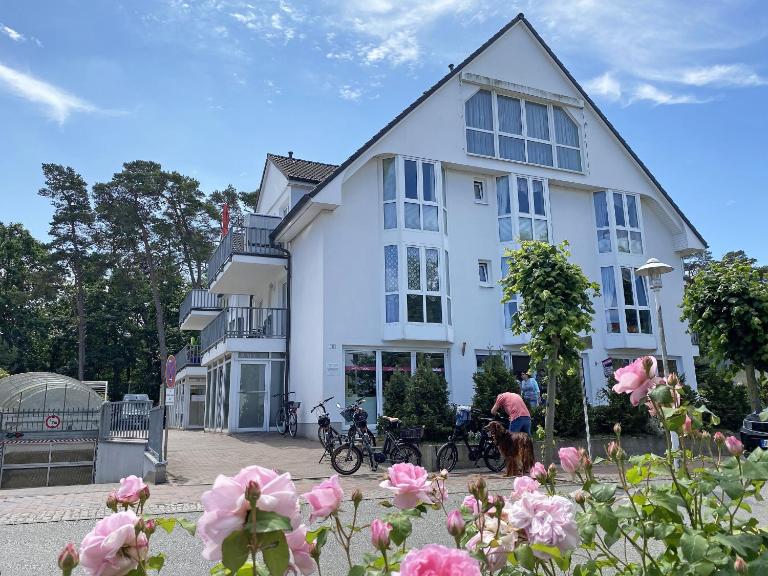 Ferienwohnung Ostseeliebe mit Balkon - B&B Ostseebad Baabe