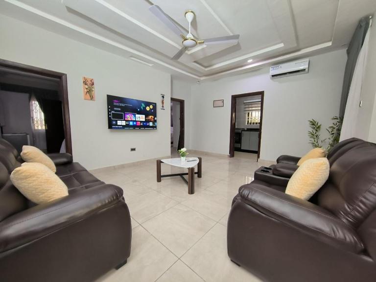 Nadiz Luxury Apartments - B&B Accra