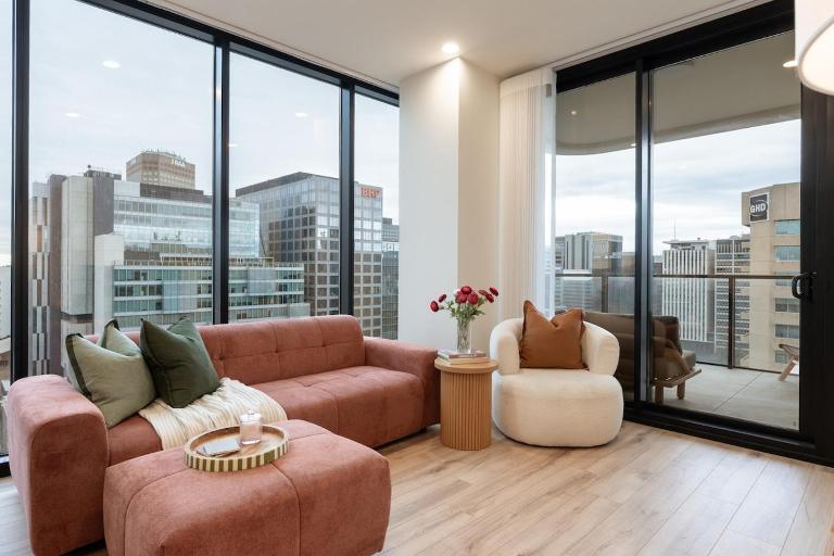 Luxury Central Market Apartment With Gym And Parking Available - B&B Adelaide