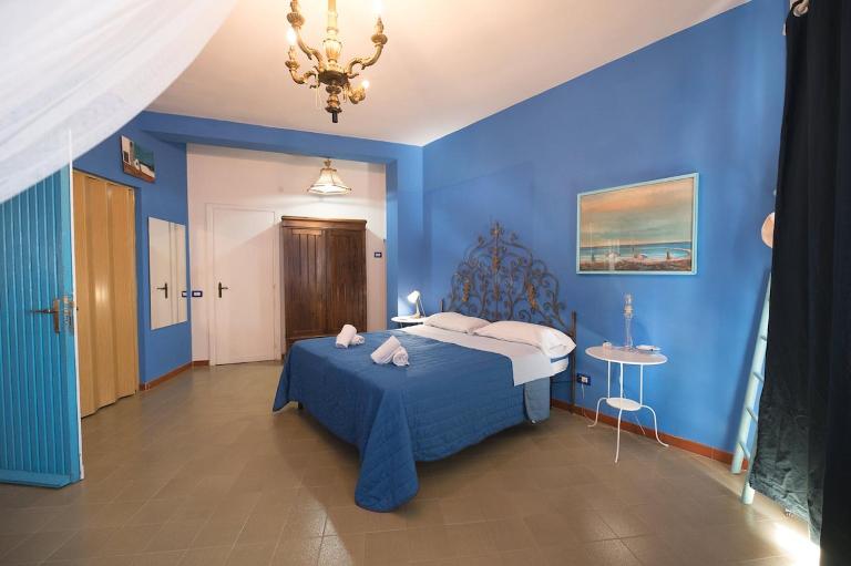 The Grandparents' Refuge between Sky and Sea - Chambres d'hôtes Sperlonga
