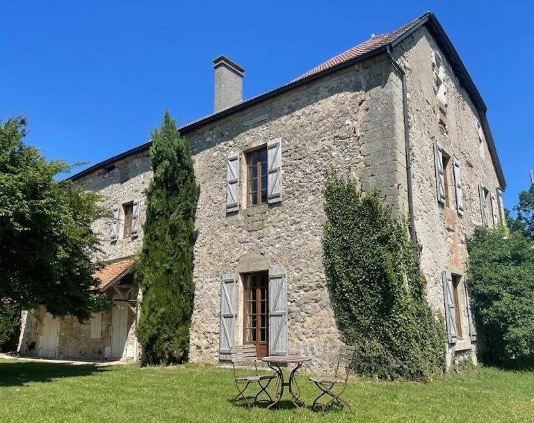 Le Château de Savigny - B&B Savigny