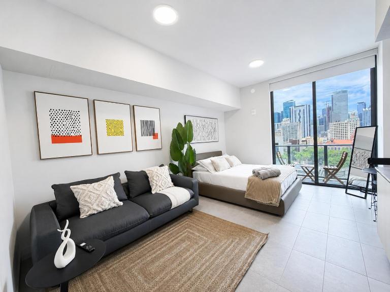 Prime Studio - Pool & Walk to Bayfront Park - B&B Miami
