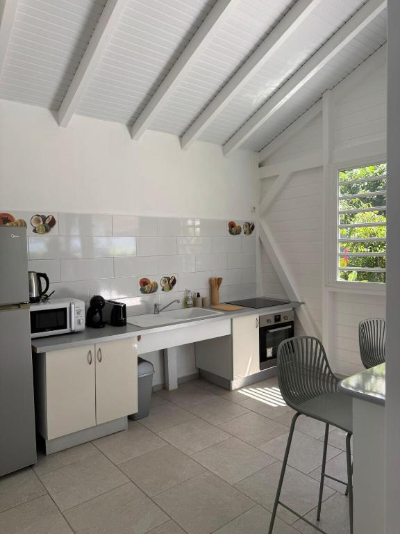 Tropical Lodge - Ferienwohnung Petit-Bourg