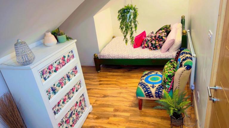 The Chic Blush & Bloom! - Ferienwohnung Swansea