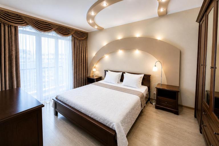 Апартаменти з ДЖАКУЗІ в самому центрі ТЦ ПАСАЖ - B&B Dnipró