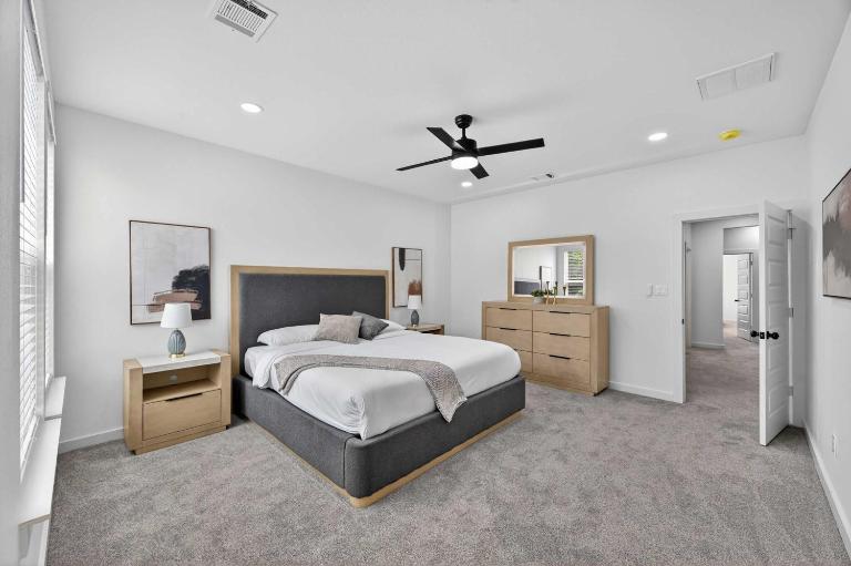 Upscale Home Office Galleria & NRG - B&B Houston