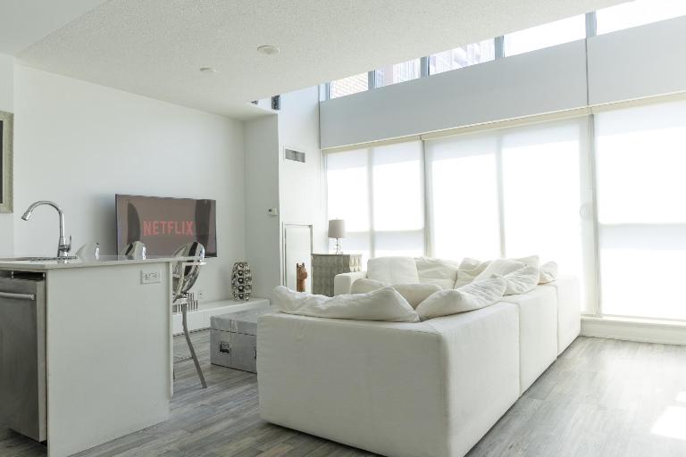Loft in Liberty Village Steps to Fifa World Cup - B&B Toronto