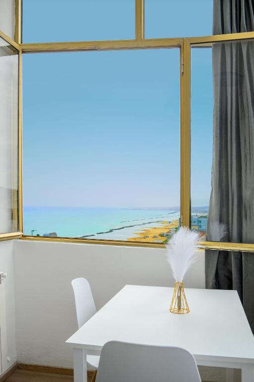 Skysea Luxury Apartment - Chambres d'hôtes Montesilvano