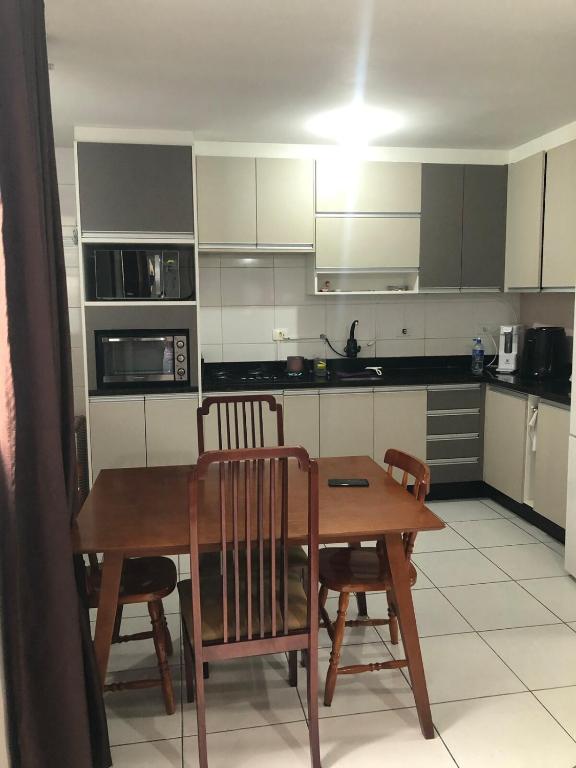 Apartamento confortável próximo ao aeroporto - B&B São José dos Pinhais