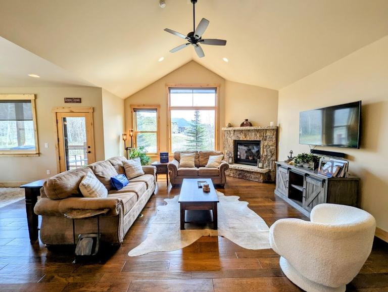 Frey Gulch 58 by SummitCove Lodging - Bed and Breakfast Keystone
