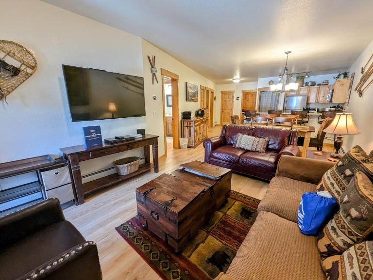 Tenderfoot Lodge 2611 by SummitCove Lodging in Colorado - B&B Keystone