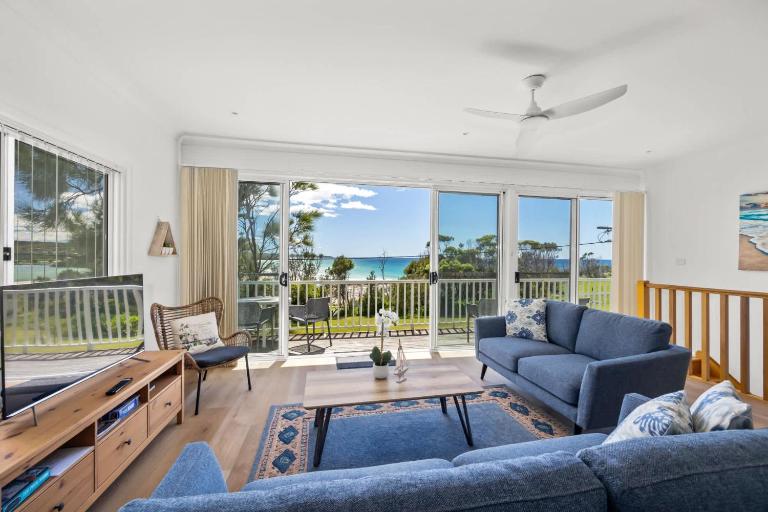 Seaside Beach House - B&B Burrill Lake