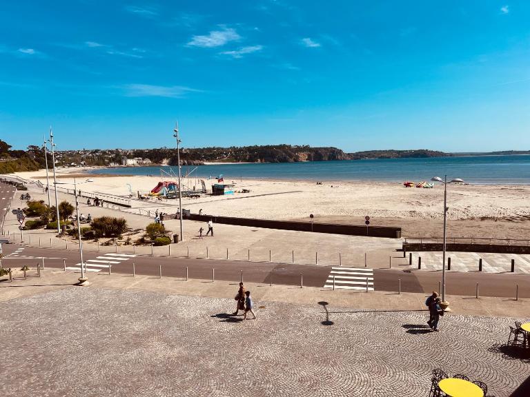 Appartement Vue Mer Les Flots - B&B Crozon
