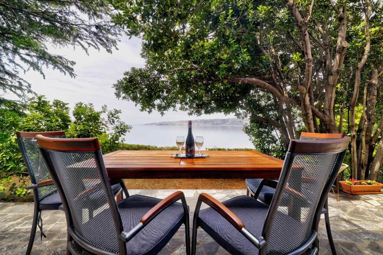 Apartments by the beach Adela Senj - B&B Segna