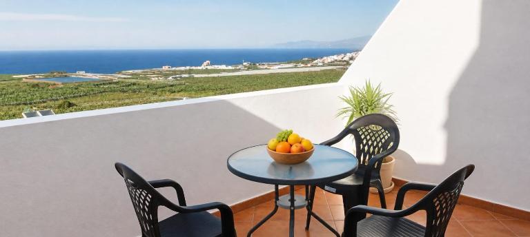 Tenohomes Ocean View Terrace Apartment Los Silos - B&B Los Silos
