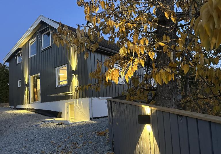 Flott sommerhus midt i Lillehammer sentrum - B&B Lillehammer