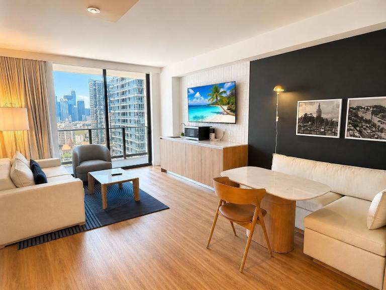 Gorgeous 1 Bedroom with balcony and amazing views - B&B Miami