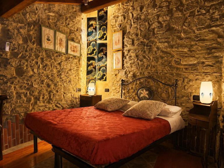 La Rocca Sospesa - Portico delle Foglie Apricale - B&B Apricale