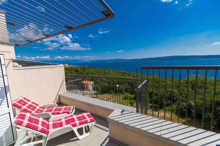 Apartment in Crikvenica 13719 - Ferienwohnung Crikvenica